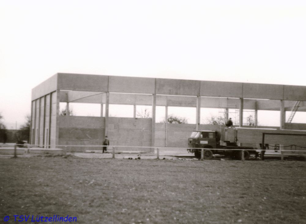 71_Halle-8