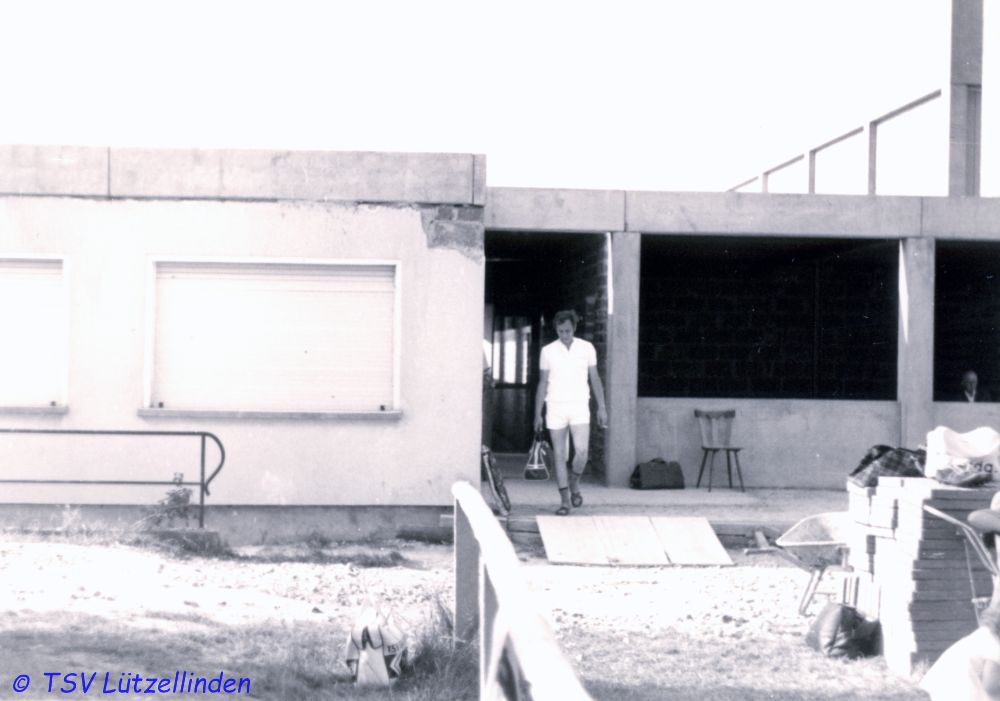 71_Halle-08